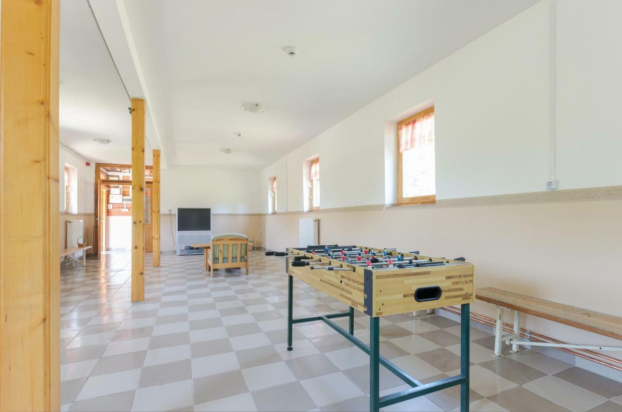 Sipito Pihenopark Pilis Ngoại thất bức ảnh