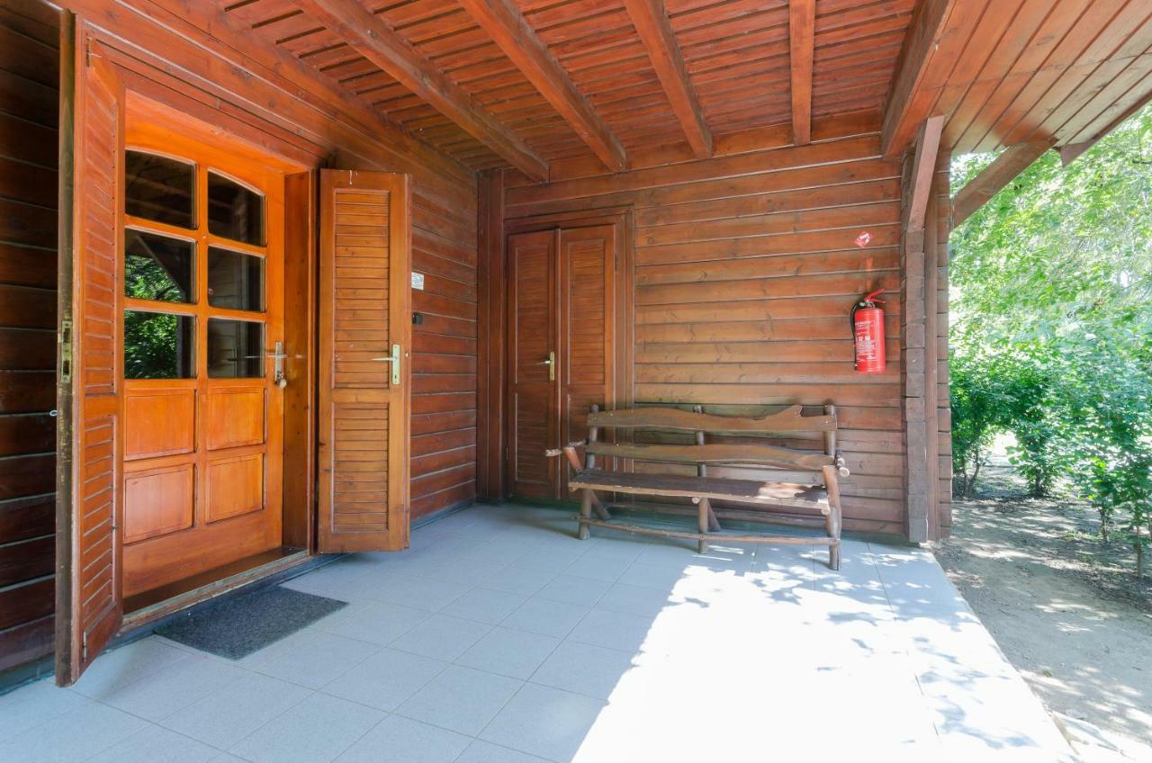Sipito Pihenopark Pilis Ngoại thất bức ảnh